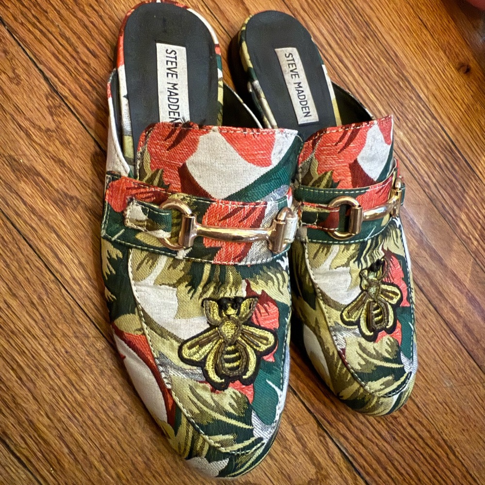 Steve Madden Tropical Embroidered Mules